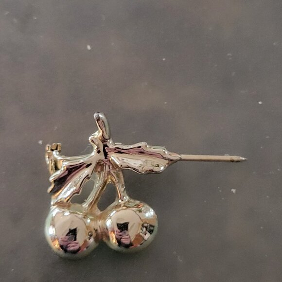 Vintage Gold-Tone Cherry Brooch Pin With Leaf Design - Picture 3 of 5